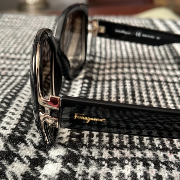 Salvatore Ferragamo 65mm Black Oversized Sunglasses - Picture 5 of 7